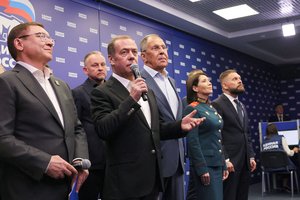 Putin yanlısı Rusya'nın iktidar partisi savaş zamanı seçiminde önde, Moskova'ya dron saldırısı sonrası