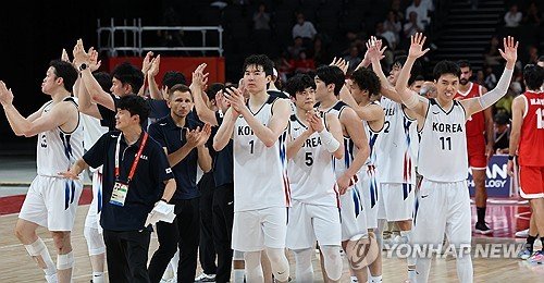 Asya Oyunları'nda erkek basketbol takımı final öncesi antrenmanı servis gelmeyince kaçırdı