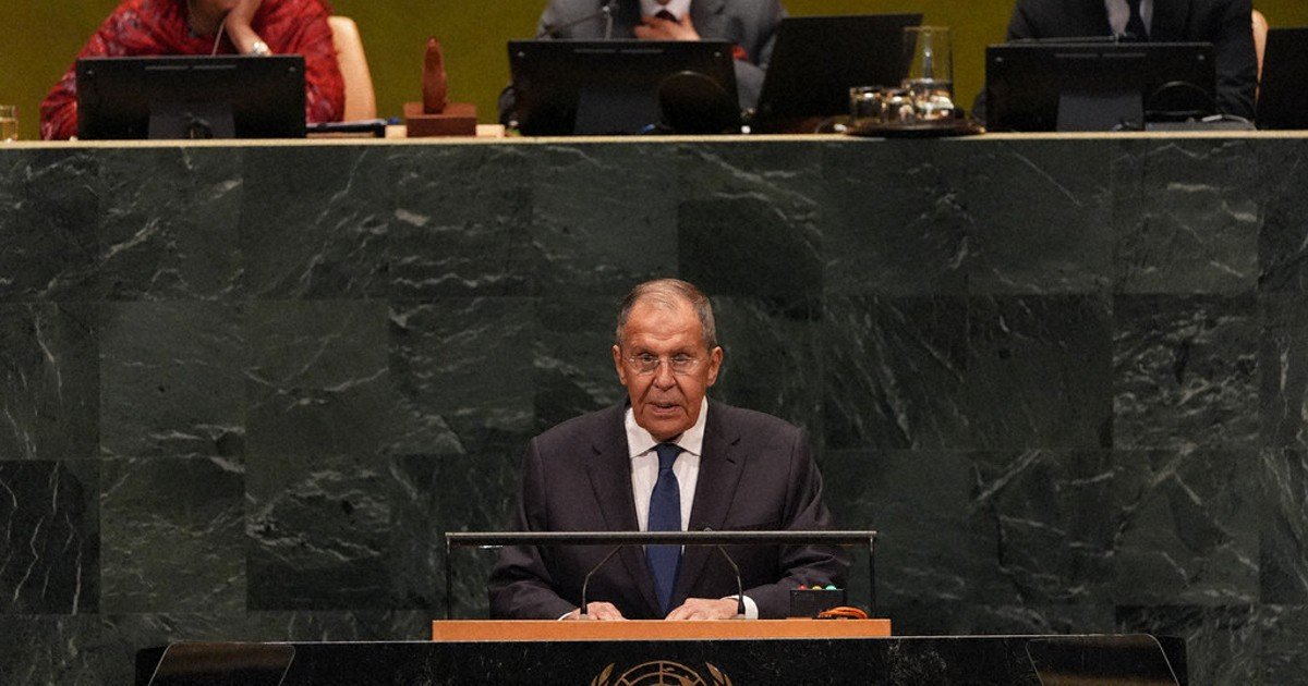 Rusya'nın en üst düzey diplomasi yetkilisi Almanya'nın 'tehlikeli' tırmanıştan vazgeçme çağrısını reddetti