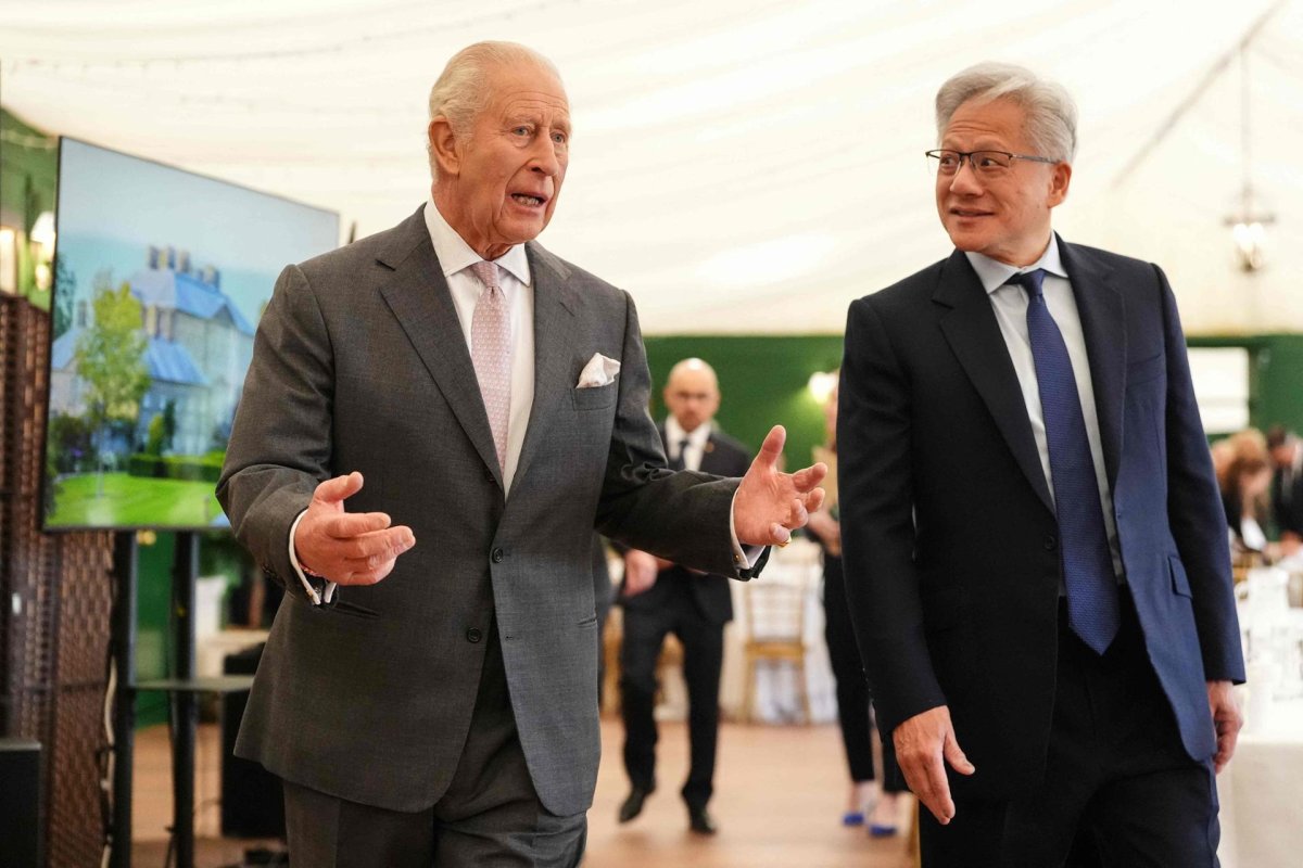 Kral Charles yapay zekâ liderlerini 'varoluşsal tehlikeler' konusunda uyardı