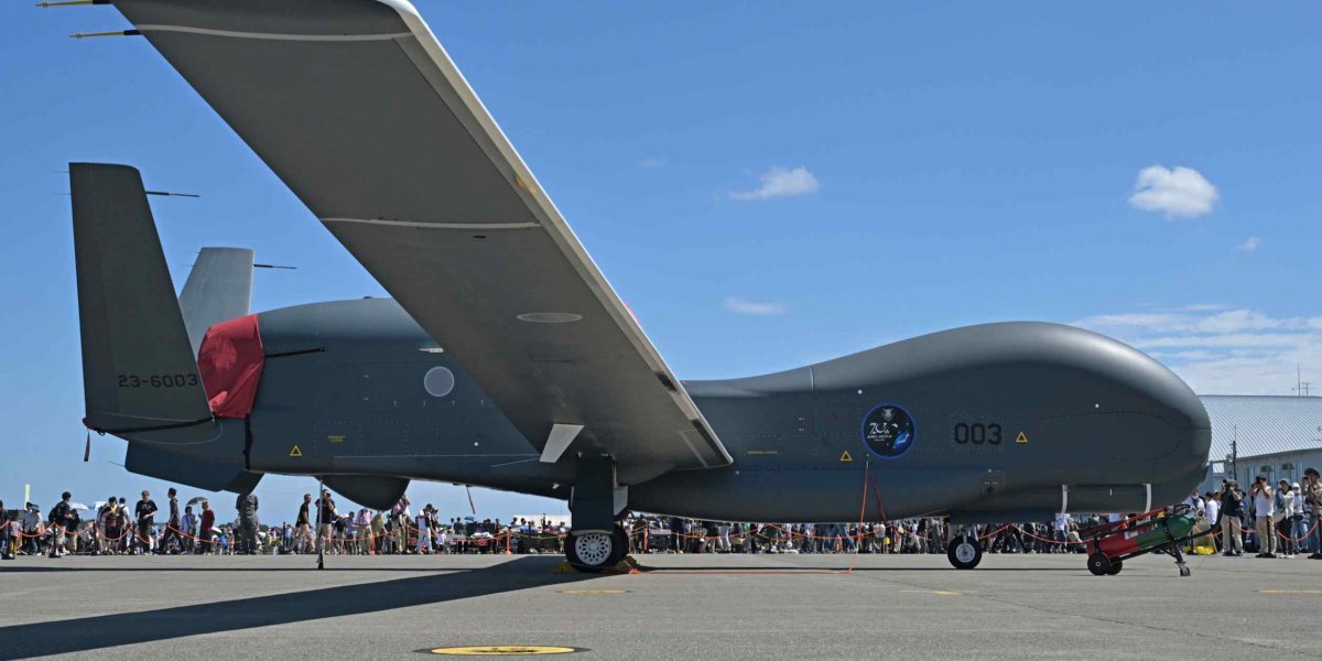Editörün seçimi: 'Global Hawk kayıp.' Nikkei Asia haber odasında alarmda