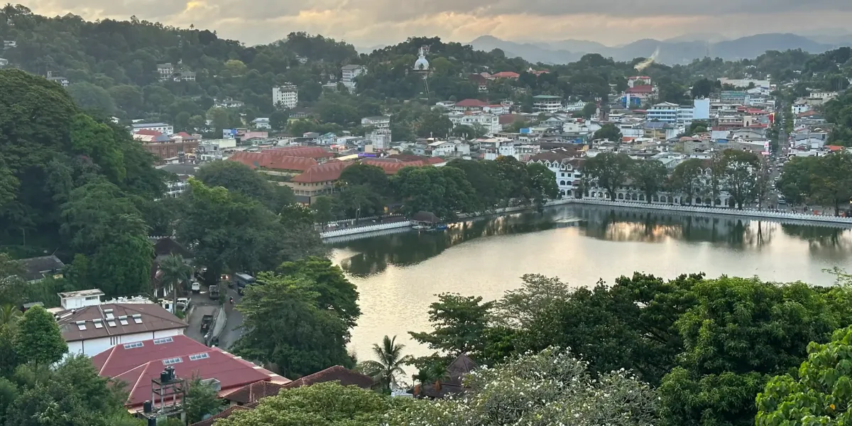 Kandy'de özgürce: Sri Lanka'nın kutsal şehrinde kalmak