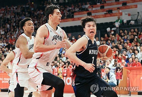 Asya Oyunları'nda Güney Kore Japonya'yı yenerek erkekler basketbol grubunu lider bitirdi