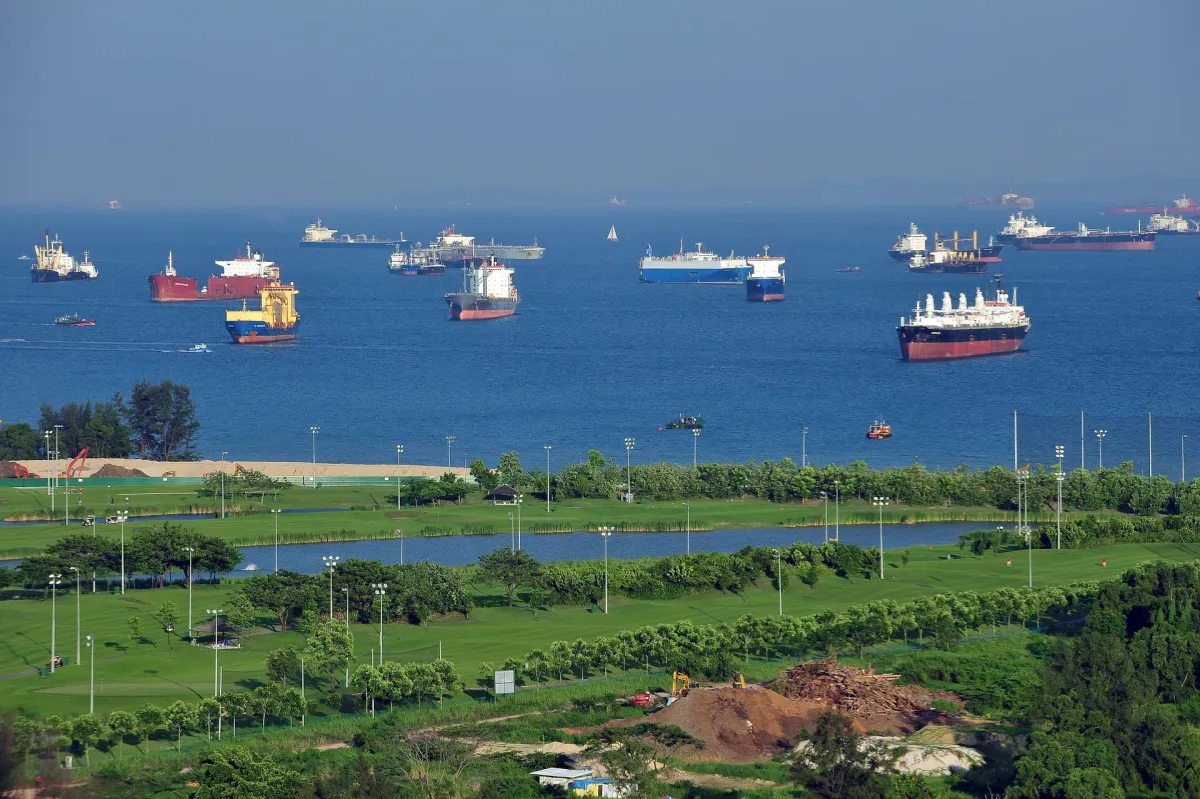 Singapur ağustosta daha az deniz yakıtı sattı, yüksek fiyatlar etkili oldu