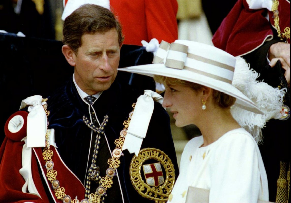 Kral Charles, Diana'nın ölümünden sonra piyango kazananı gibi seslendi, erkek kardeşi yazdı