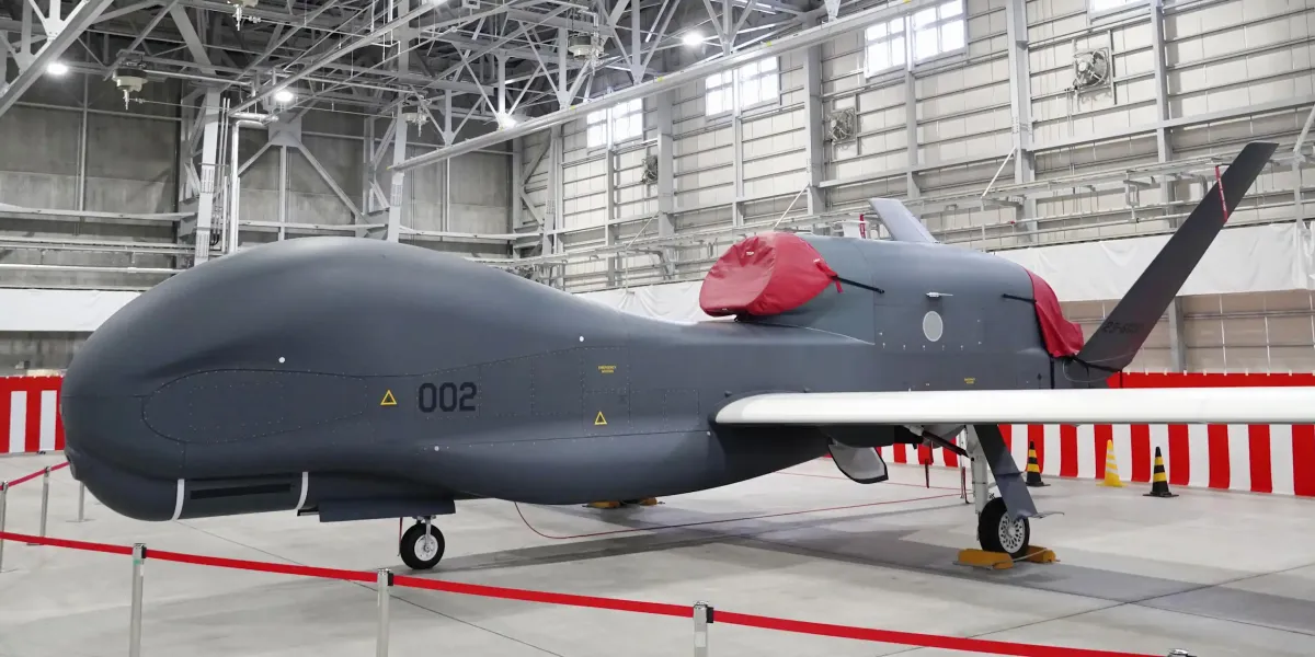 Japonya'nın Global Hawk'ı iletişim kaybı sonrası düştü