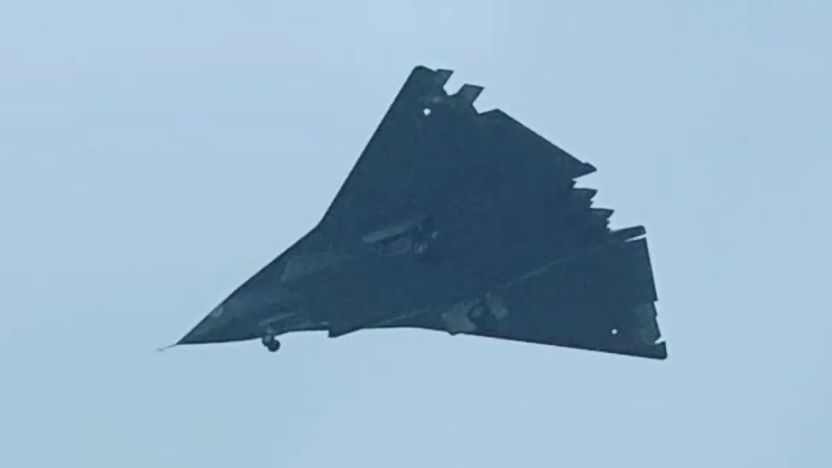 Çin'in altıncı nesil savaş uçağı gelen füzeleri savuşturmak için lazer taşıyabilir mi