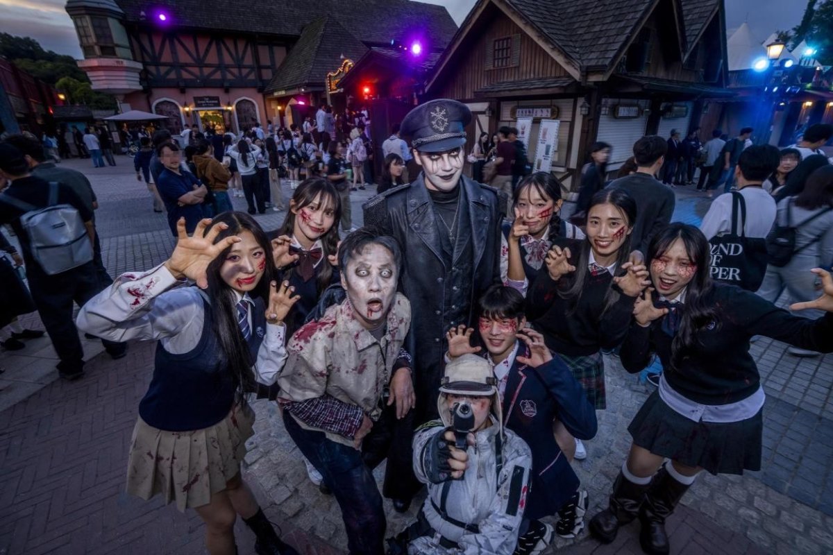 Safari'den zombilere: Everland'in gün batımından geceye macerası