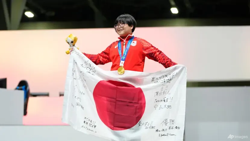 ‘Utandım’: 11 yaşındaki Japon e-spor dehası Asya Oyunları’nda altın madalya kazandı