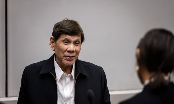 Eski Filipinler cumhurbaşkanı Duterte ICC'de ilk kez yüz yüze göründü