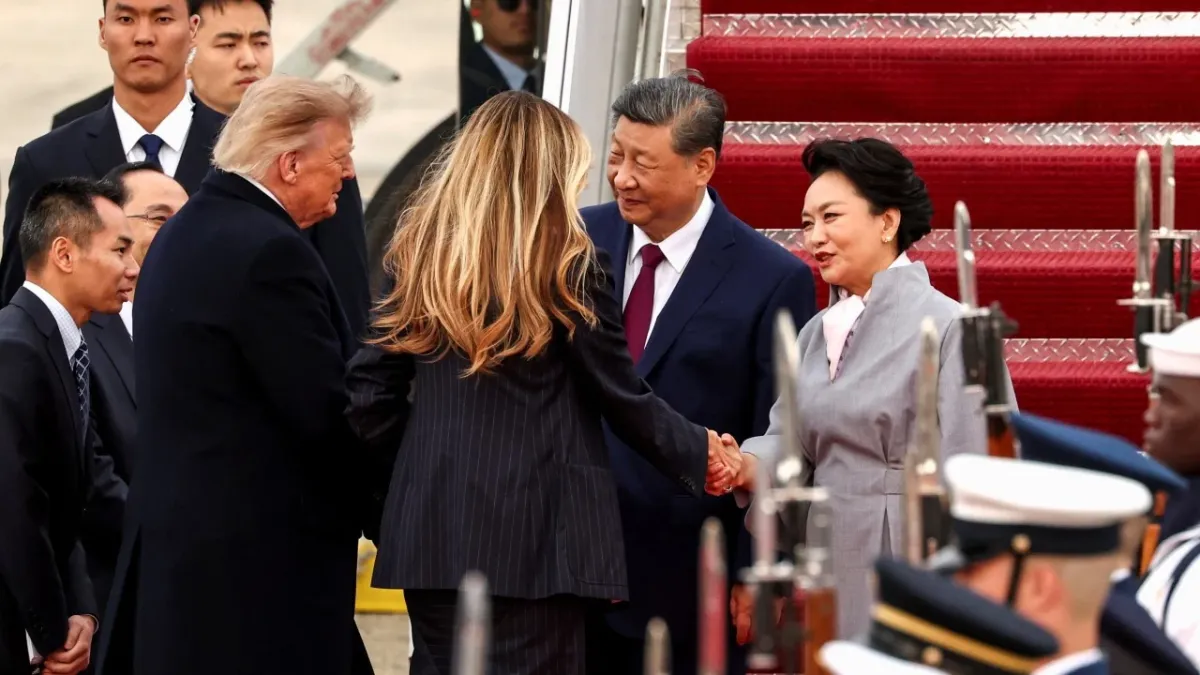 Xi ABD'ye gelirken Peng Liyuan ve Melania Trump yeniden tanıştı