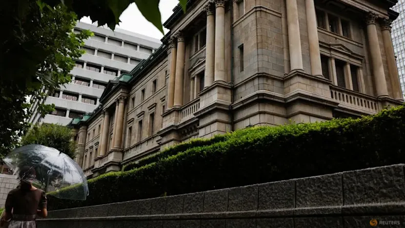 Japonya Merkez Bankası faiz artırımı enflasyon riski ve zayıf yen nedeniyle sıkılaştırmanın hızlanacağına işaret ediyor: Ekonomistler