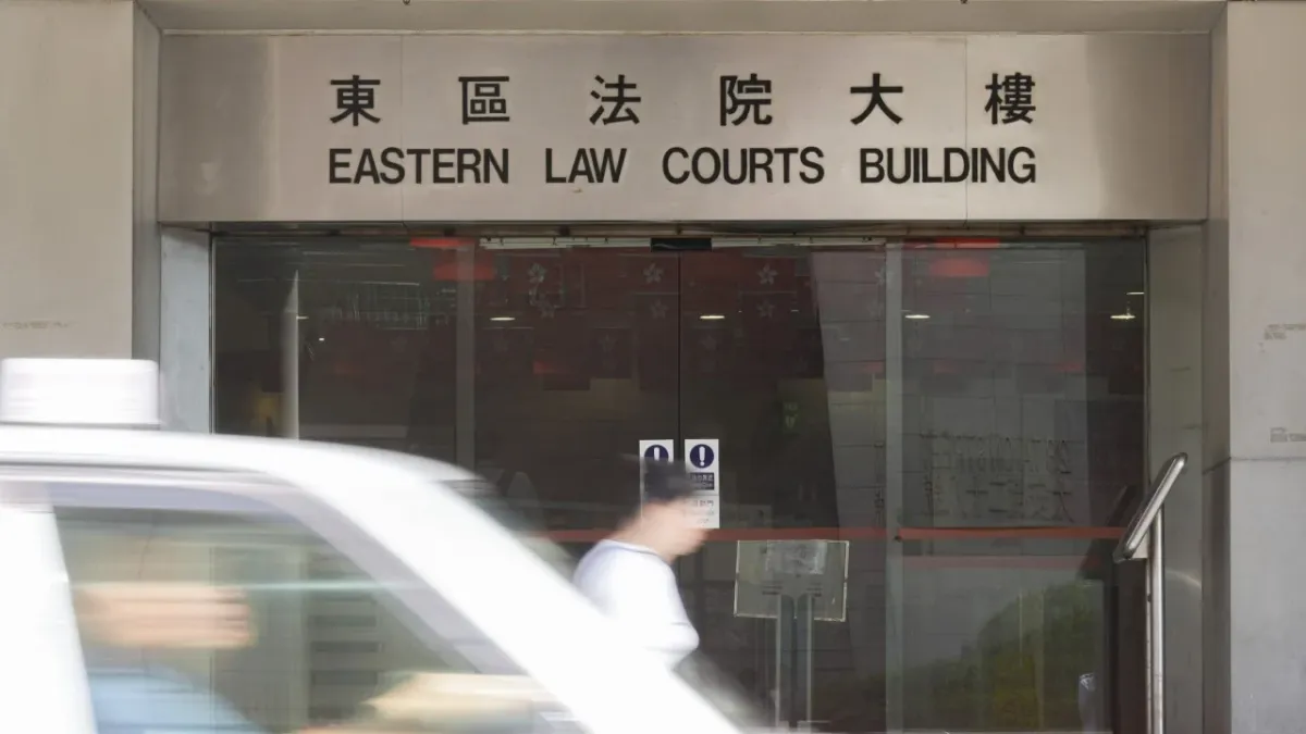 Hong Kong IT analisti eşini dairede öldürmekle suçlandı
