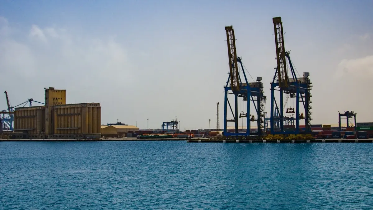 Çin, savaş sonrası ekonomik avantaj için Sudan'da erken liman ve enerji anlaşmalarına odaklandı