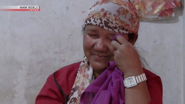 Nepal'de aileler kayıp sevdiklerinin haberini bekliyor