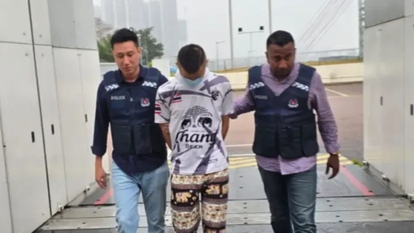 Malezyalı adam Singapur'da dolandırıcılık ve kara para aklama operasyonlarını yönetmekle suçlanarak tutuklandı