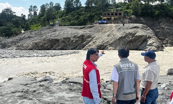 İdollerden KOICA'ya: Güney Kore'nin Nepal'e afet desteği