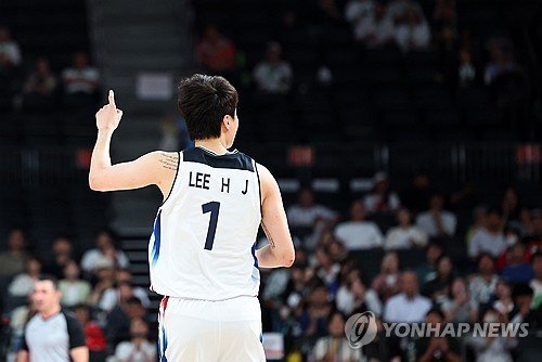 Asya Oyunları'nda Güney Kore'yi erkekler basketbol finaline taşıyan keskin nişancı serin kalmaya çalışıyor