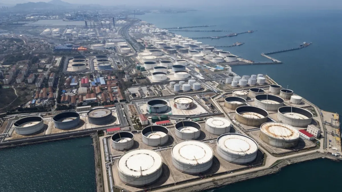 Çinli bilim insanları enerji kullanımını yüzde 90 azaltabilecek yeni petrol arıtma yöntemi geliştirdi