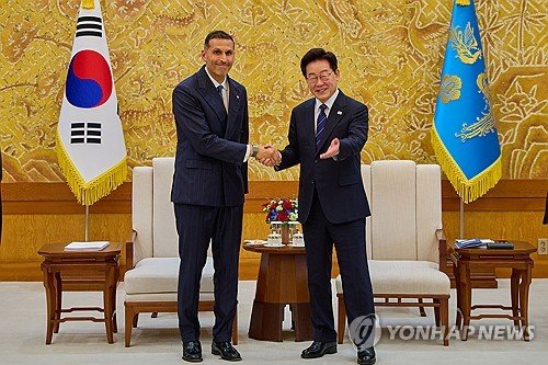 Lee, BAE yetkilisiyle iş birliğinin sürmesini görüştü