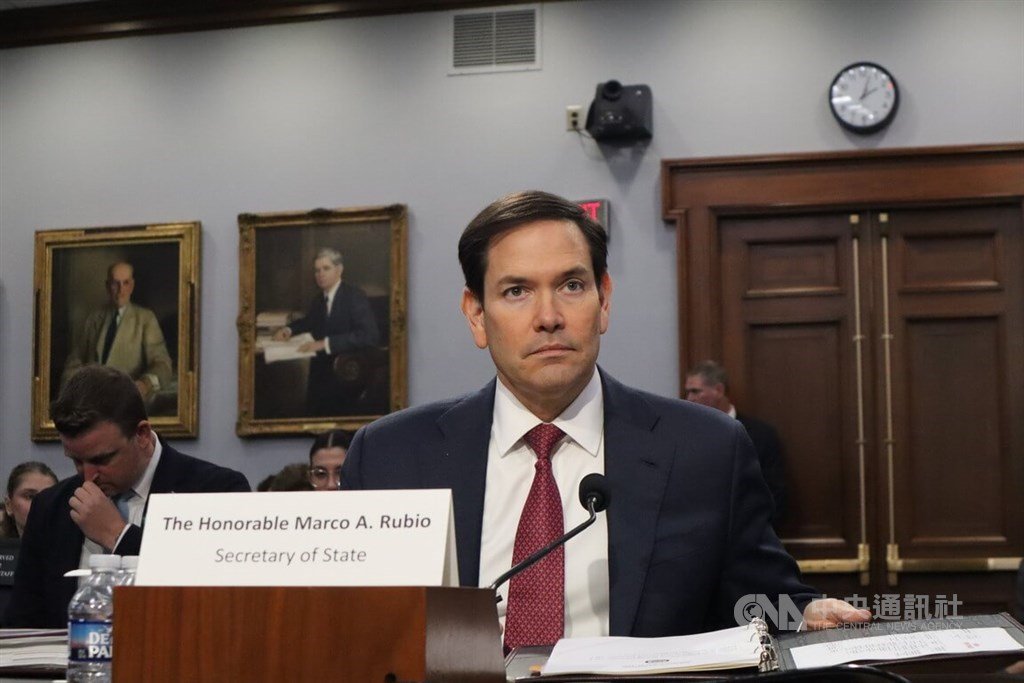 Tayvan'a ABD silah satışları karmaşık bir konu, hâlâ inceleniyor: Rubio