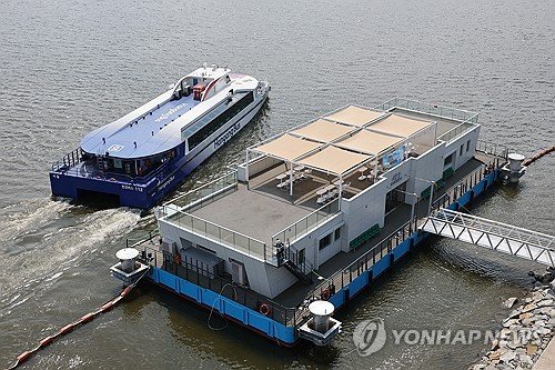 Seoul'de Han Nehri feribot ücretleri hafta sonları gelecek yıldan itibaren artacak
