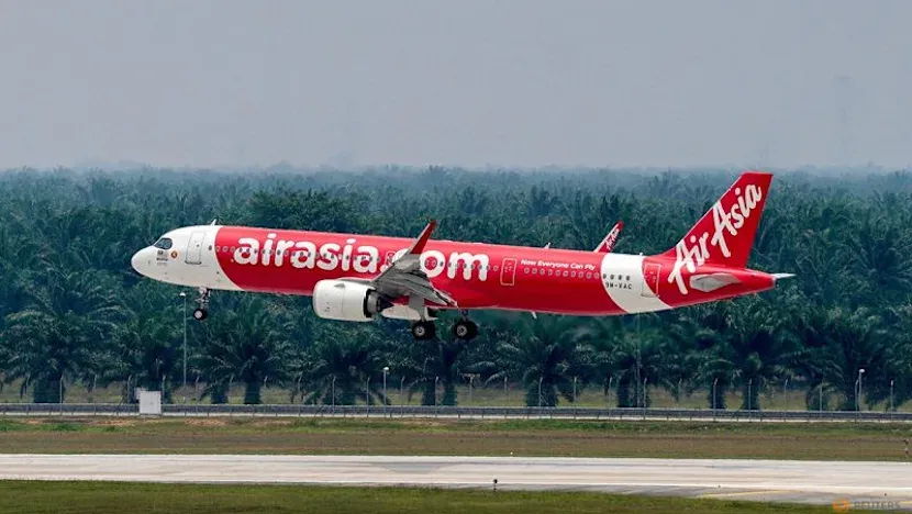 AirAsia patronu reddetse de analistler bütçe taşıyıcısının mali sıkıntısına ilişkin iyimser değil