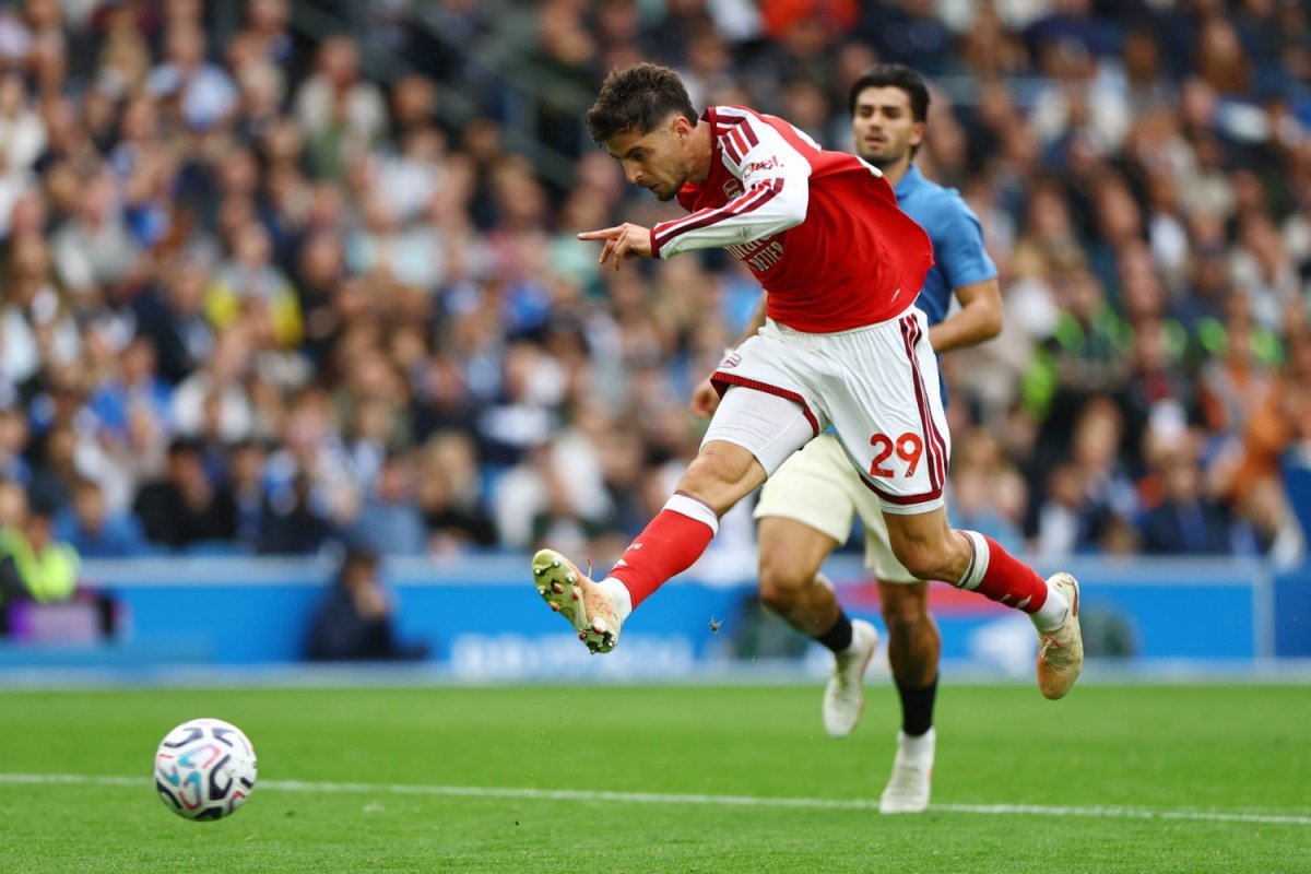 Arsenal Brighton karşısında sürpriz mağlubiyetle uyandı