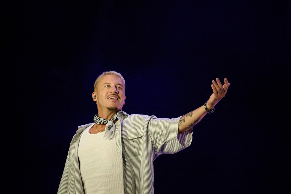Macklemore, Filistin yanlısı sahne açıklamaları nedeniyle Ed Sheeran'ın turnesinden çıkarıldı