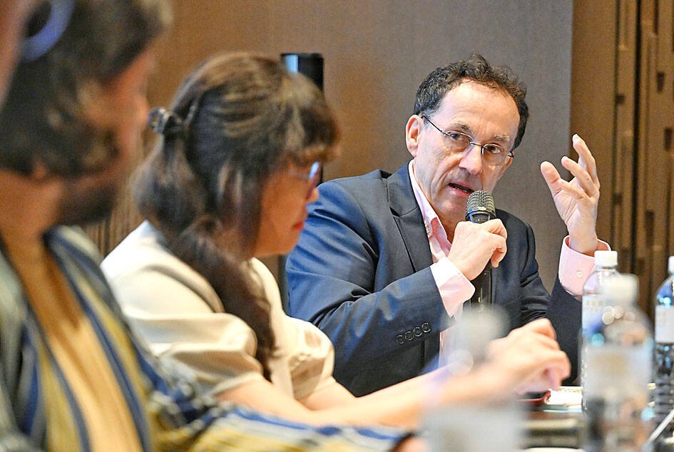 Taiwan'da Çin için casusluk yapan 100 bin kişi olabilir: uzman