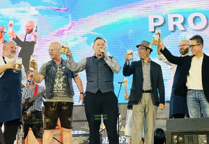Seoul Oktoberfest'te Alman birası chimaek ile buluştu