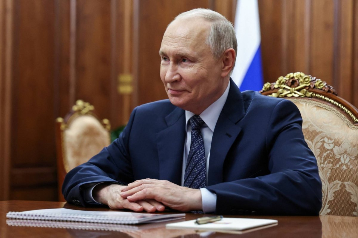 Pro-Putin United Russia partisi rekor 355 parlamento koltuğu elde etti