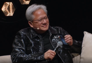 Jensen Huang, Trump ile görüşmesi sırasında Samsung'un en yeni Galaxy Z Fold8'ini kullanırken görüntülendi