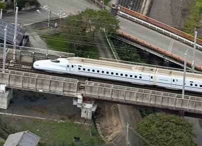 Japonya'da 5 günlük Silver Week tatili sona ererken istasyonlar yolcu doldu