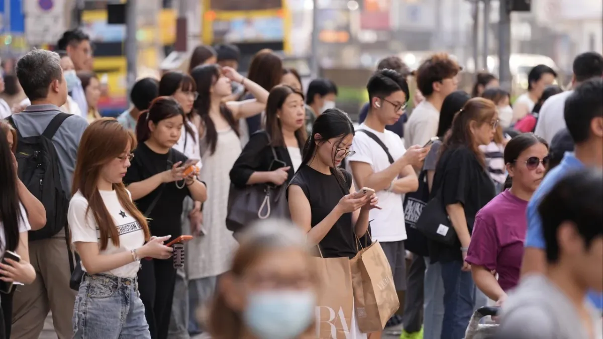 Hong Kong 2028’de 130 bin işçi açığıyla karşı karşıya, yetenek politikaları açığı azalttı