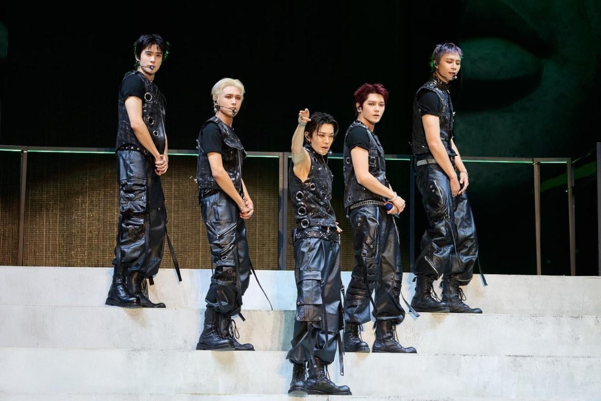 NCT 127 Seul gösterisinde eksik üyeleri de sahneye taşıdı