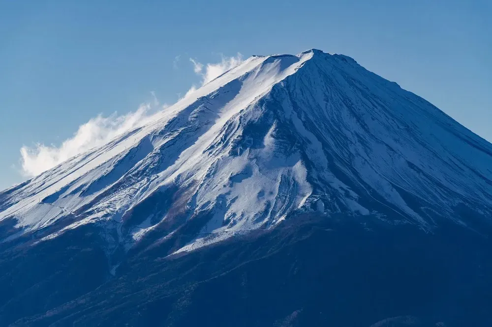 Mt. Fuji'de sezon dışı tırmanış için kayıt zorunluluğu veya kurtarma ücreti gelebilir