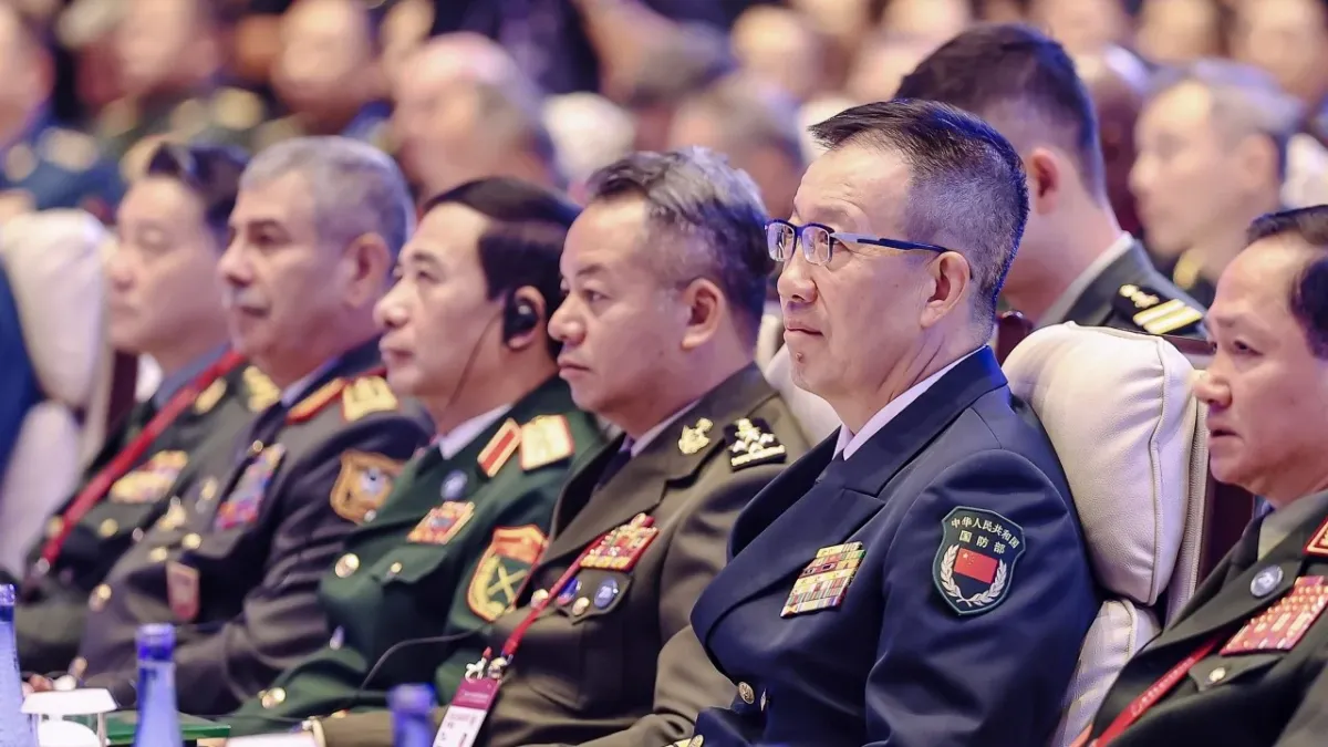 Dong Jun, Xi'nin Trump zirvesi öncesi Xiangshan Forumu'nda ABD'ye karşı daha yumuşak tavır aldı