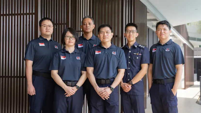 Yas tutanlara kapanış sunmak: Nepal sellerine gönderilen Singapur görevlileri eve döndü