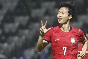 Eom Ji-sung Çin maçı öncesi rehavete karşı uyarıyor