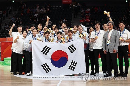 Asiad kadın basketbol kaptanı altın madalyayı var etti