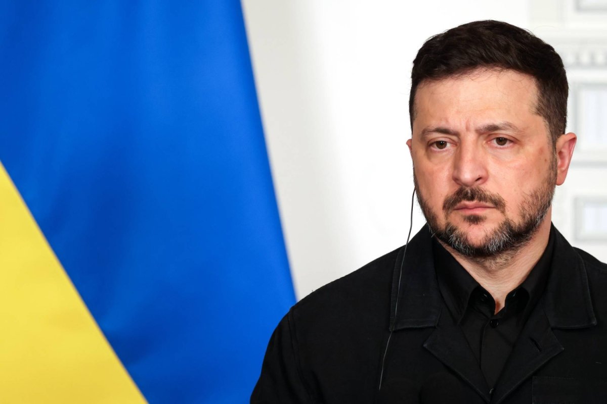 Takaichi Zelenskiy ile ilk görüşmede savunma iş birliğine değinilmedi