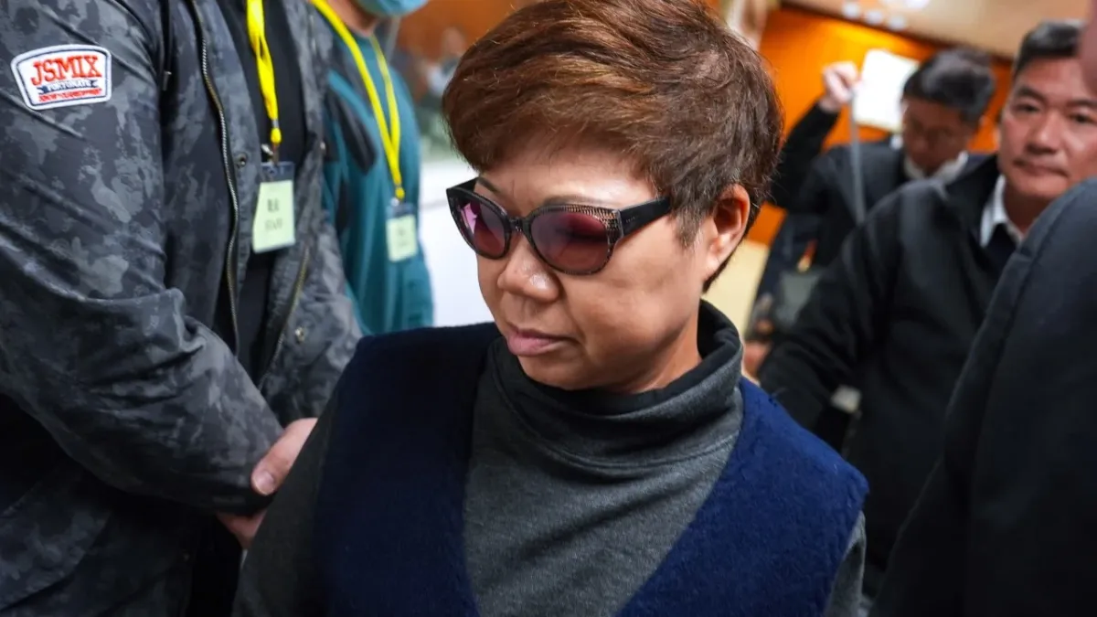 Bölge meclis üyesi Peggy Wong, Tai Po yangını sonrası vekalet oyu iddiaları arasında istifa etti