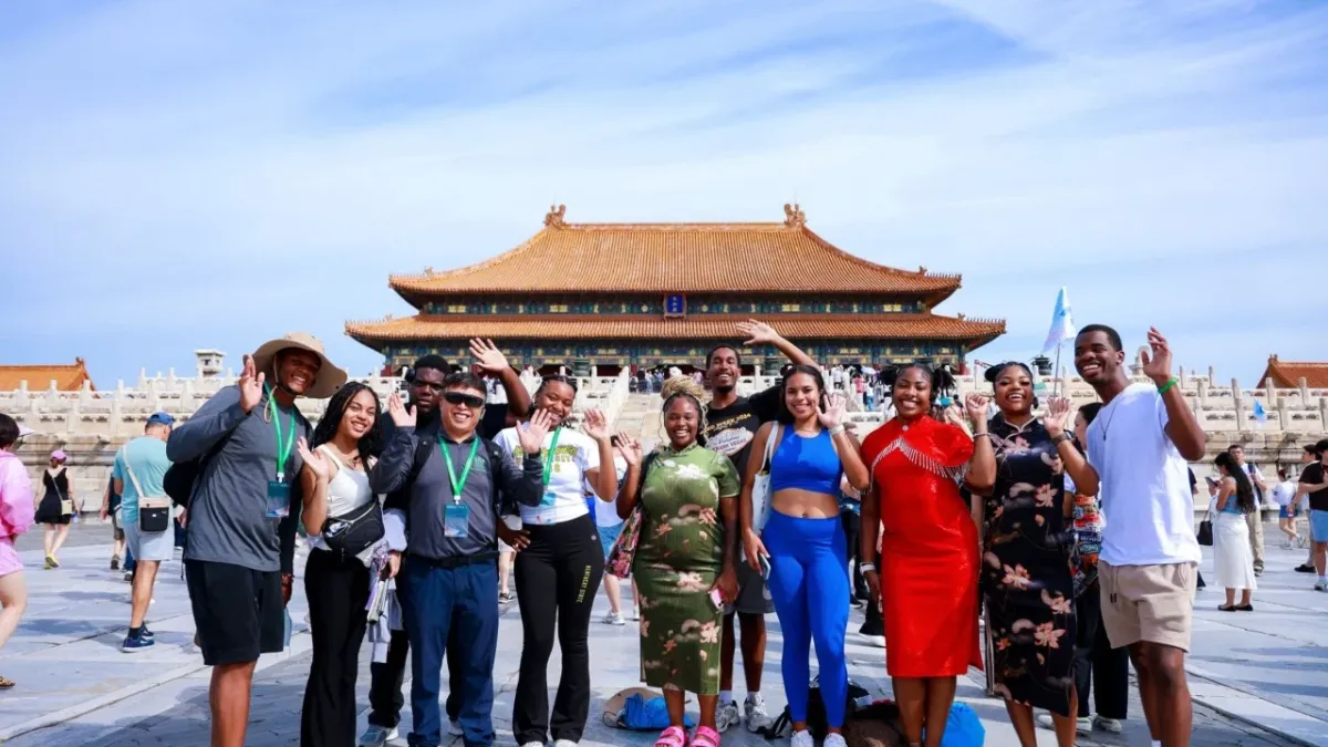Başkan Xi Jinping Çin ve ABD gençliğine ikili iş birliğini ilerletme çağrısı yaptı