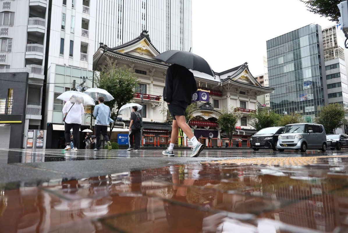 Güçlü Tayfun Dujuan Tokyo bölgesine yöneldi