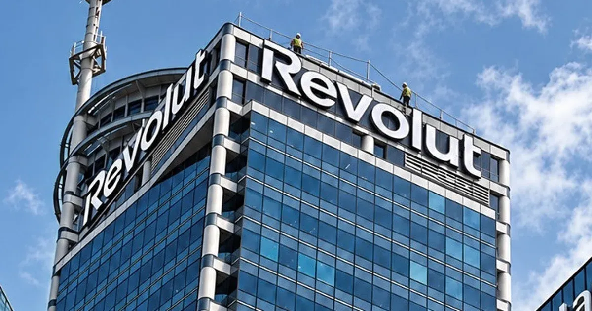 İngiltere merkezli fintech platformu Revolut, Singapur'da kalıcı ofis için 350 milyon S$ ayırıyor