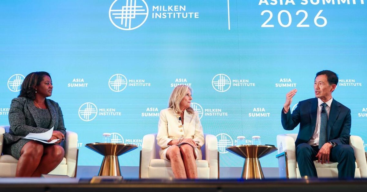 Eski ABD first lady'si Jill Biden ile Singapur Sağlık Bakanı Ong Ye Kung kadın sağlığını konuştu