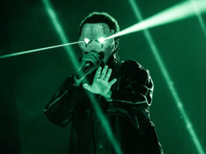 Kanadalı pop yıldızı The Weeknd, 8 yıl aradan sonra Kore'de 54 bin kişiye konser verdi
