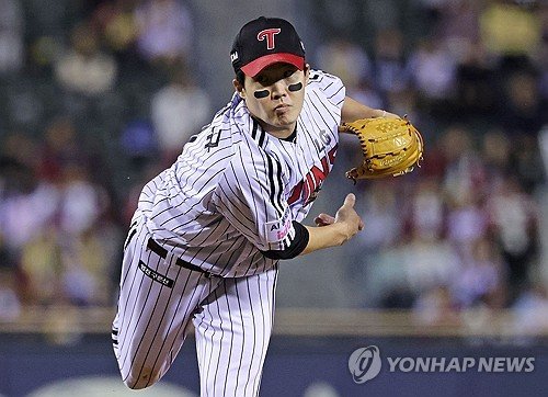 LG Twins'li atıcı Im Chan-kyu, Jamsil Stadı'ndaki veda maçında KBO'da 15. galibiyetine ulaştı