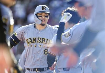 Hanshin Tigers'ın Japon vurucusu Sato, 2022'den bu yana ilk Triple Crown'u kazandı
